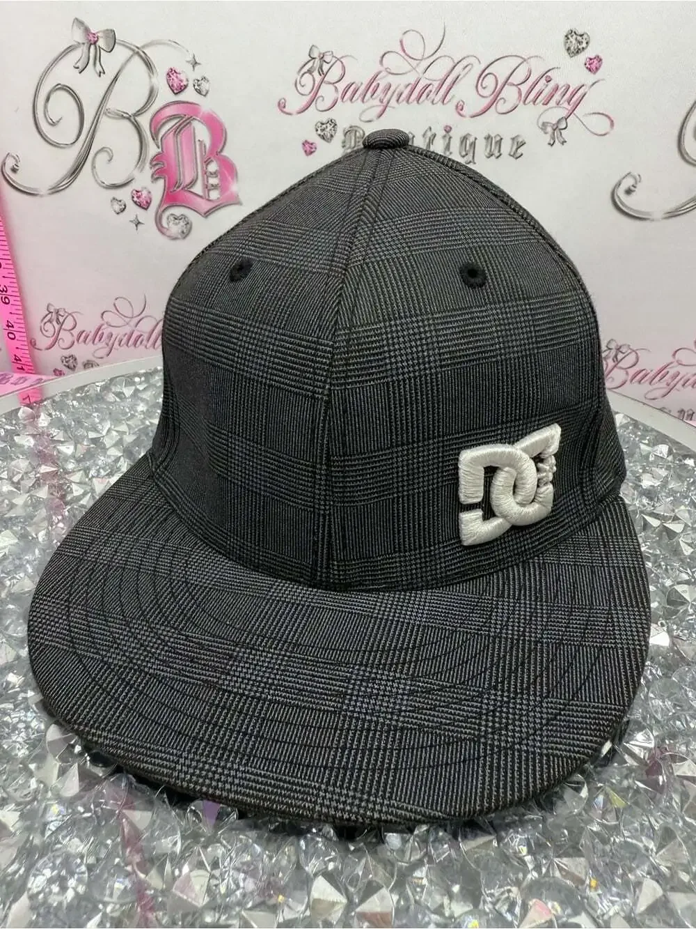 DC hat y2k streetwear rare Black Plaid Snapback Hat with White Logo flex fit